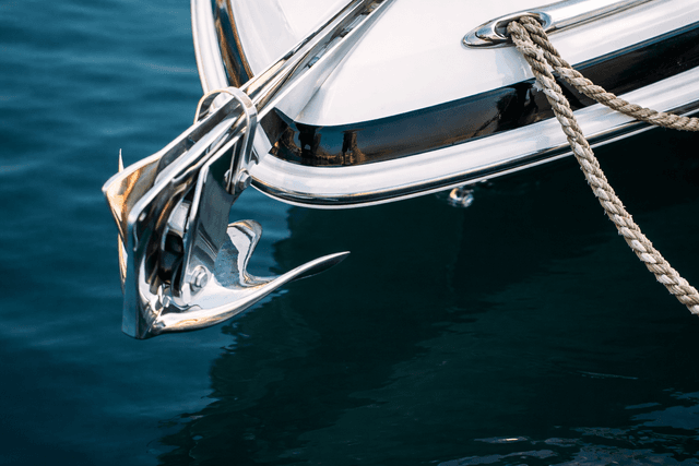 Come fare un buon ancoraggio: guida pratica per sosta sicura in mare